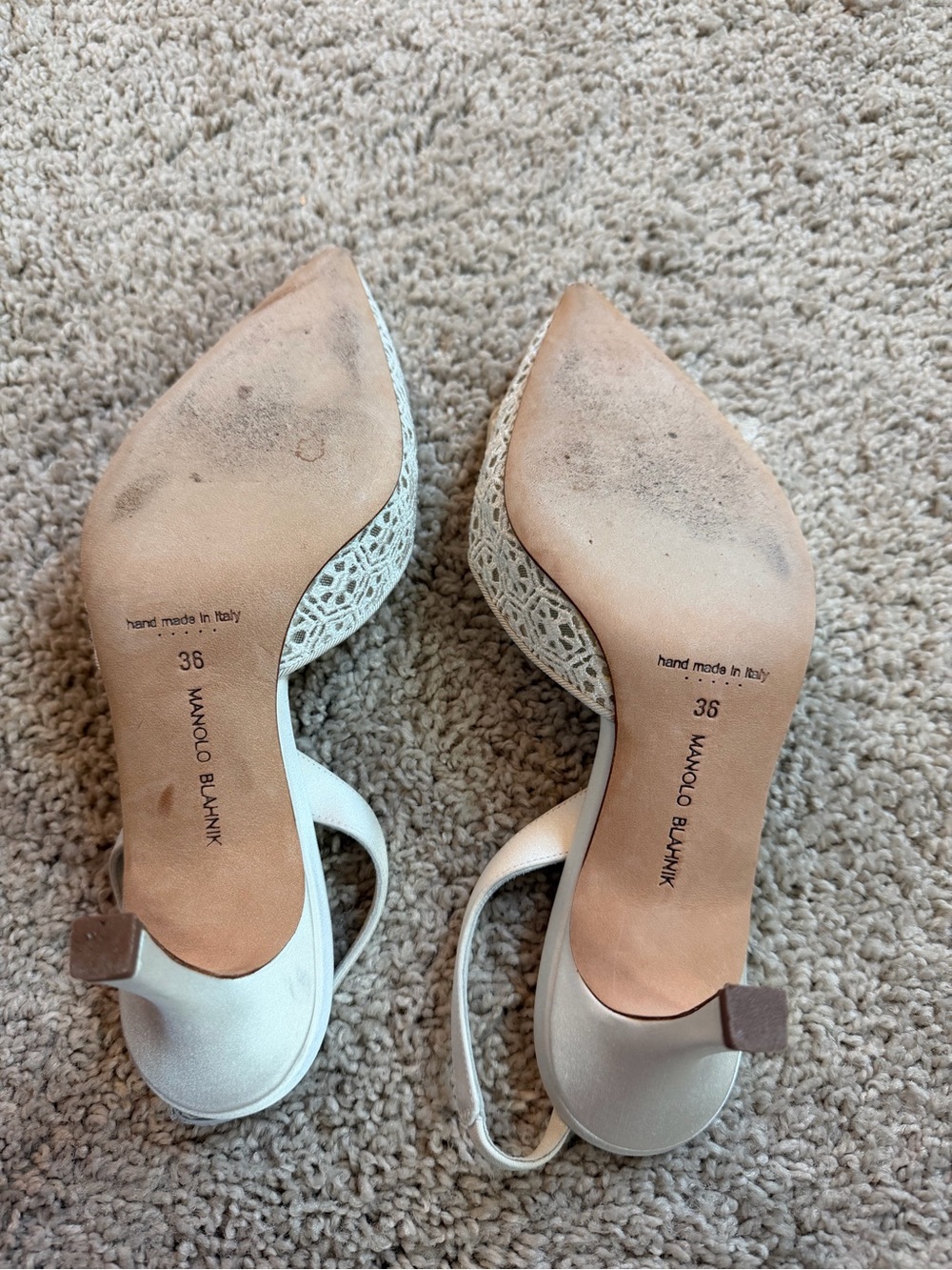 Manolo Blahnik Ivory Lace Pointed Toe Slingback Pumps with Buckle - Picture 2 of 7